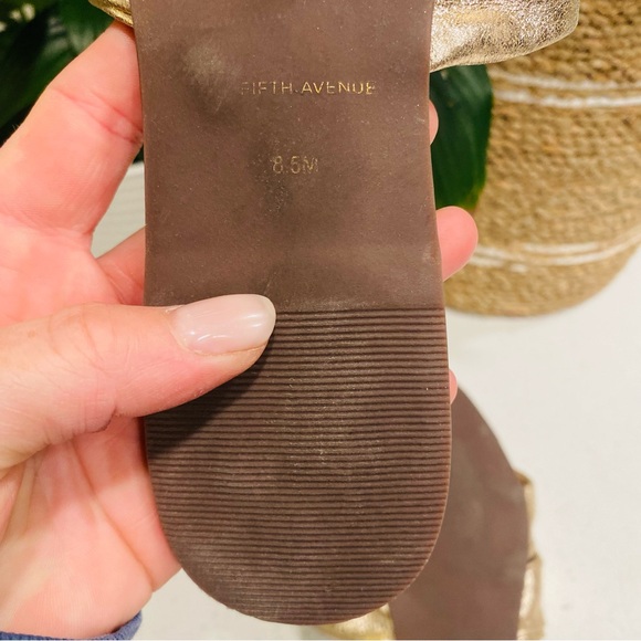 *SOLD* Saks 5th Avenue Gold Glitter Criss Cross Slip On Sandals Women’s 8.5 - Picture 7 of 7